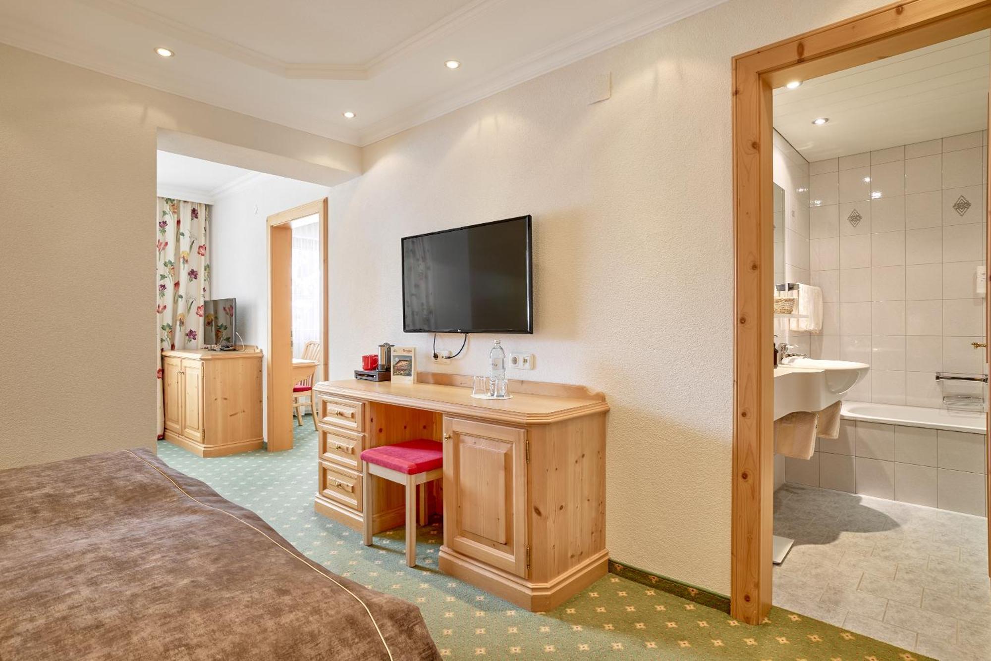 Hotel Appartement Roggal Lech am Arlberg Bagian luar foto