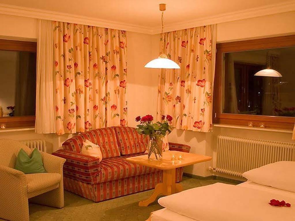 Hotel Appartement Roggal Lech am Arlberg Bagian luar foto